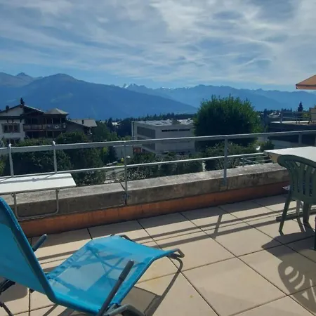 Vue Degagee Jeanne D'arc Crans-Montana
